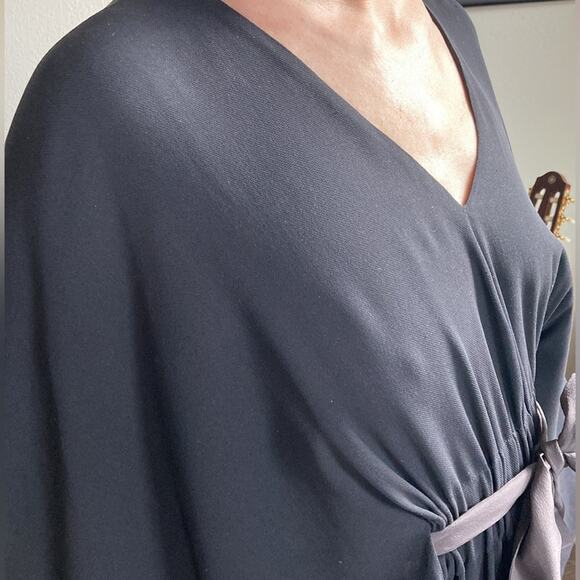 Fendi 100% silk Angel sleeve Batwing dress - Picture 7 of 14